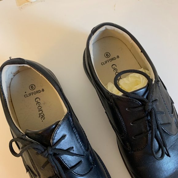 Black Lace Up Shoes - Picture 10 of 10